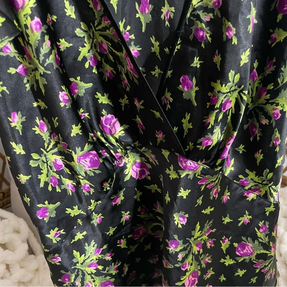 Betsey Johnson intimate size medium. Semi-sweet heart neckline. - Picture 5 of 14